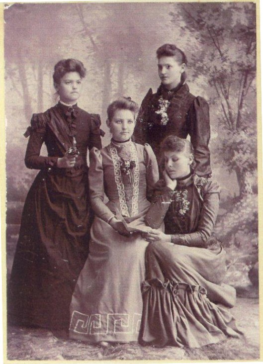 Youngest Eberlein girls in Shawano, Wisconsin